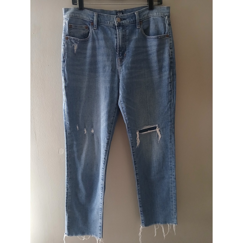 GAP Girlfriend Jeans Womens 8/29 Medium Wash Distressed Raw Hem Denim Blue